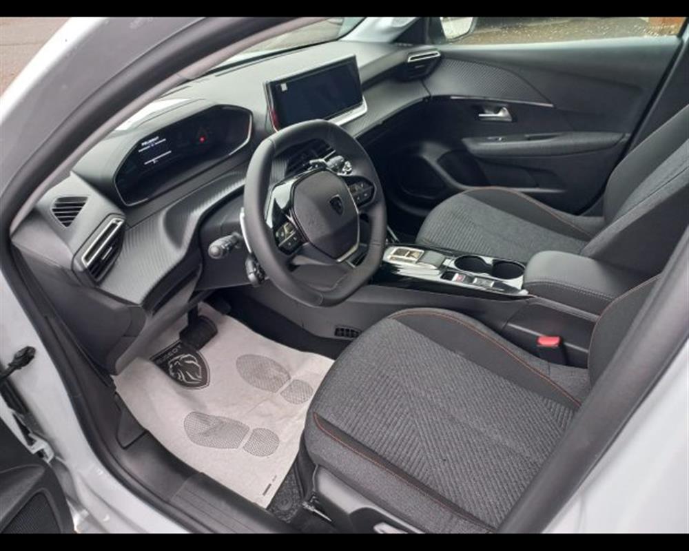 208 208 1.2 hybrid Business