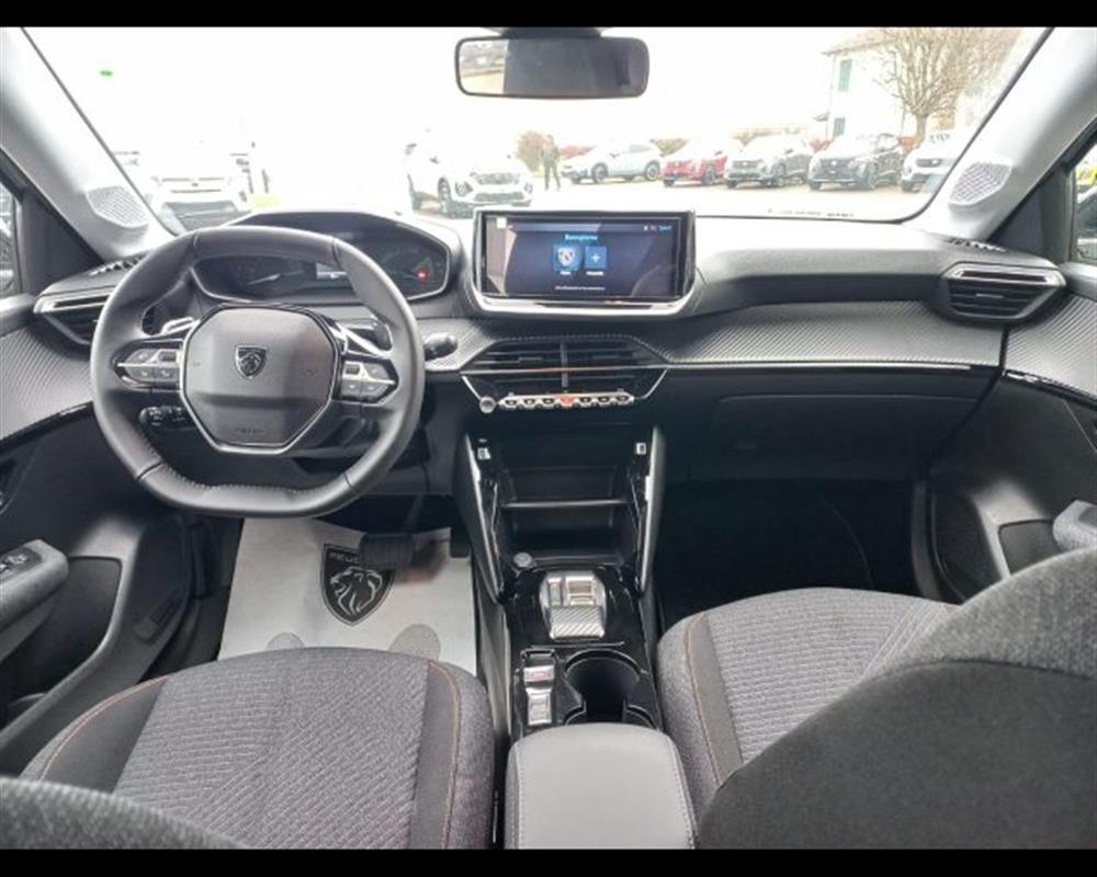 208 208 1.2 hybrid Business