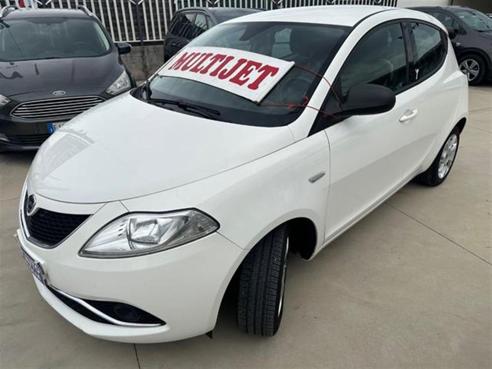 Ypsilon Ypsilon 1.3 MJT 95 CV 5P. S&