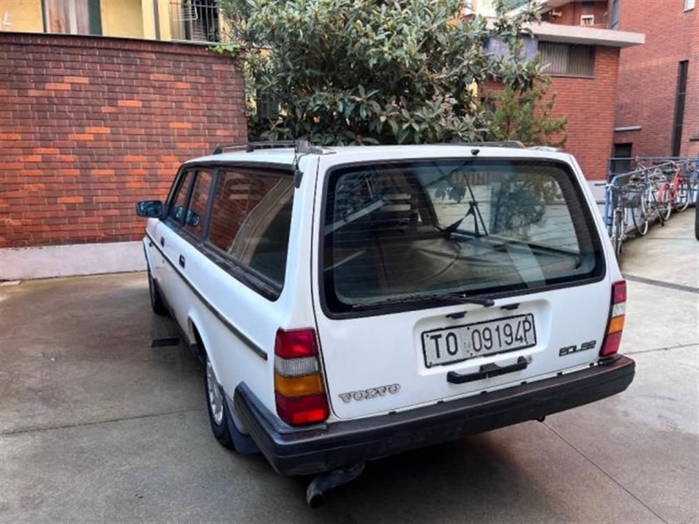 240 240 2.0 Station Wagon Po