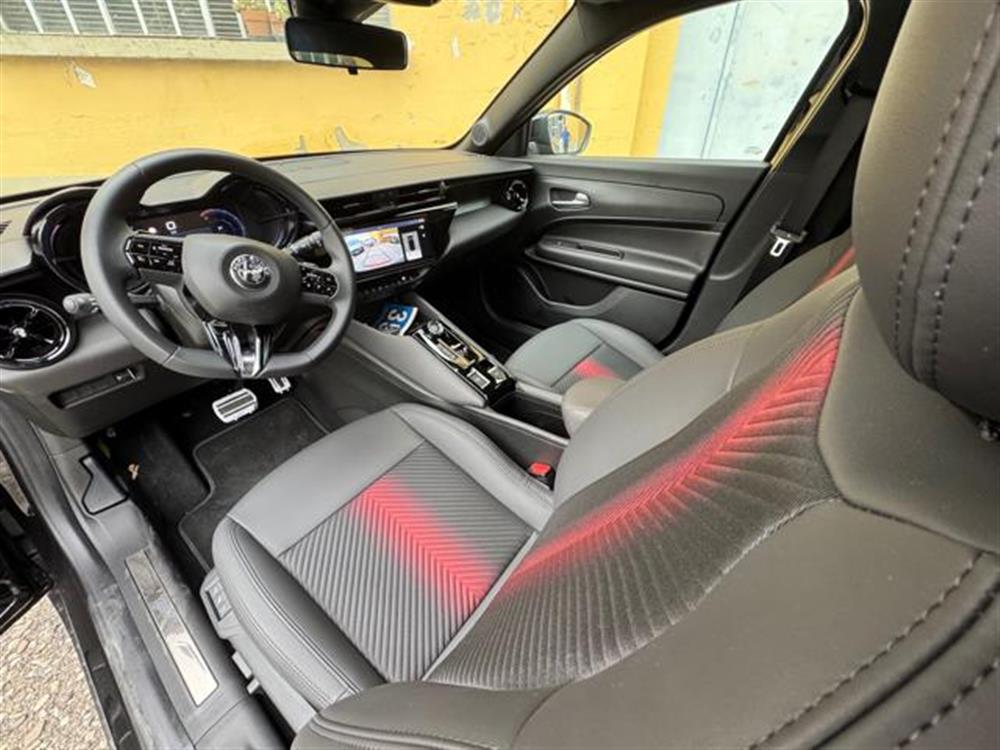 Junior Junior 1.2 145 CV Hybrid eD