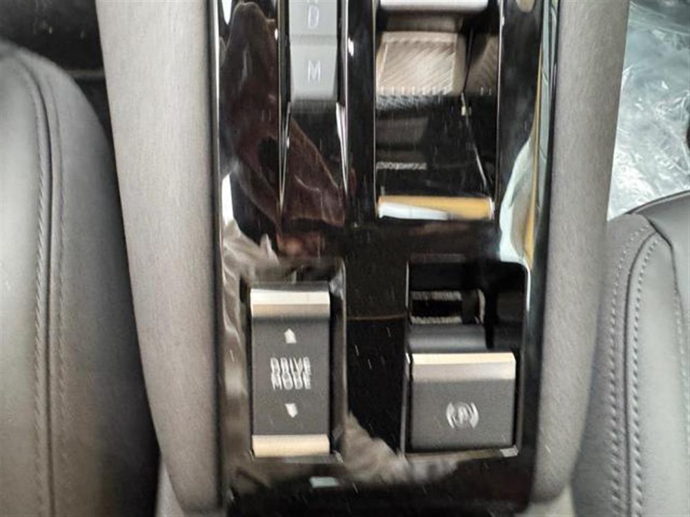 Junior Junior 1.2 145 CV Hybrid eD