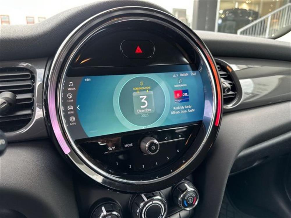 One One 1.5 One 75 CV 5 port