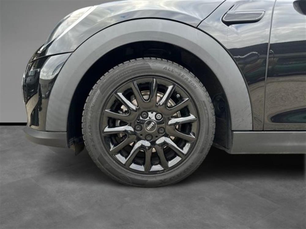 One One 1.5 One 75 CV 5 port