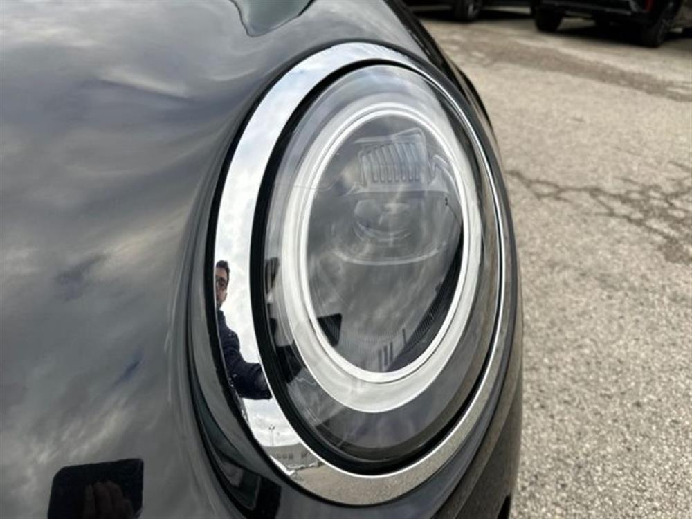 One One 1.5 One 75 CV 5 port