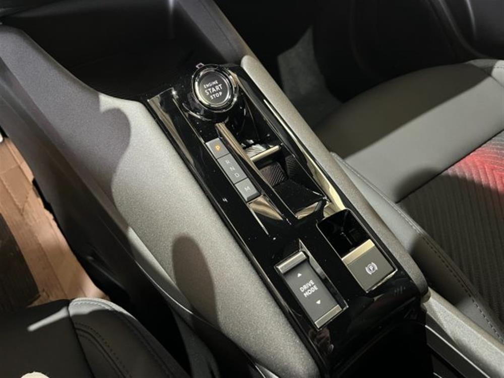 Junior Junior 1.2 136CV Hybrid eDC