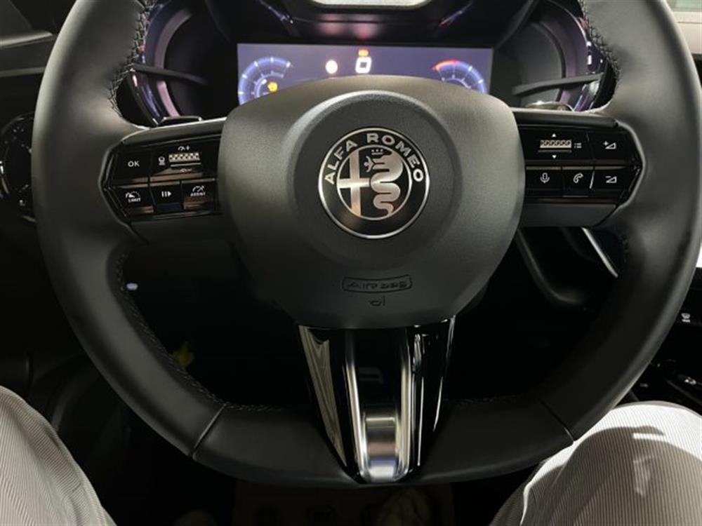 Junior Junior 1.2 136CV Hybrid eDC