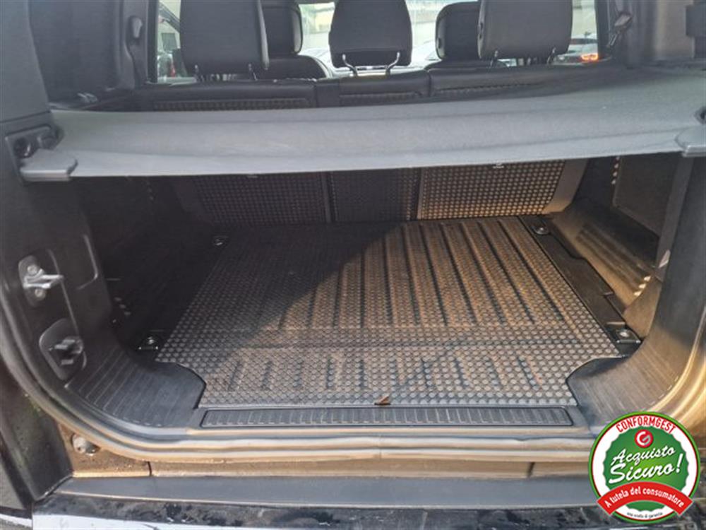 Defender Defender 110 3.0D I6 300 CV A