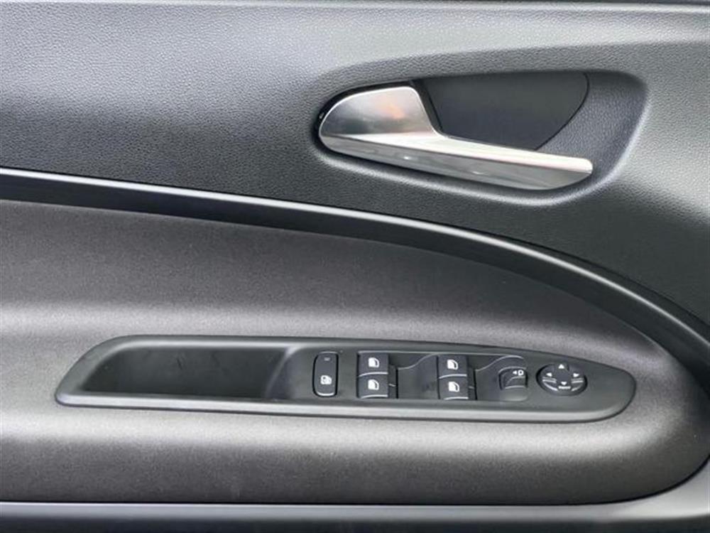 Junior Junior 1.2 145 CV Hybrid eD