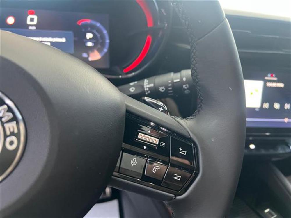 Junior Junior 1.2 145 CV Hybrid eD