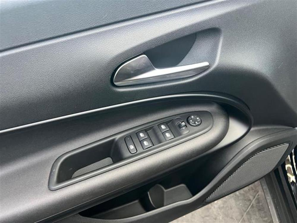 Junior Junior 1.2 145 CV Hybrid eD