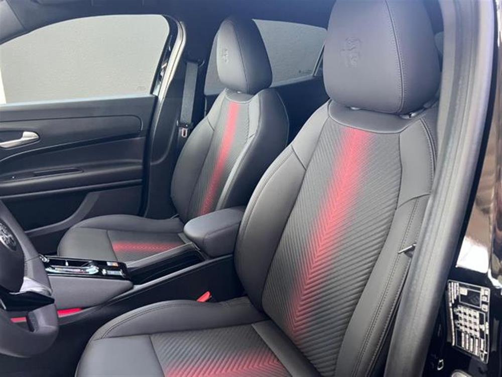 Junior Junior 1.2 145 CV Hybrid eD