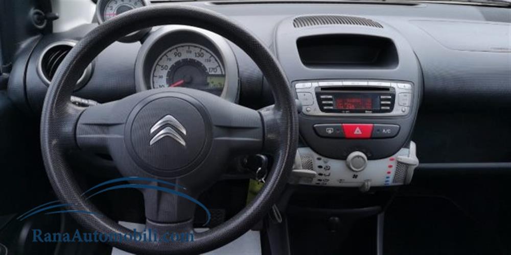 C1 C1 1.0 5p. Attraction N