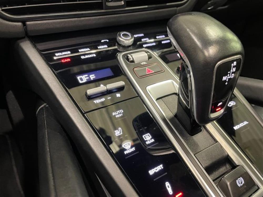 Cayenne Cayenne 3.0 V6 Aut. * PELLE