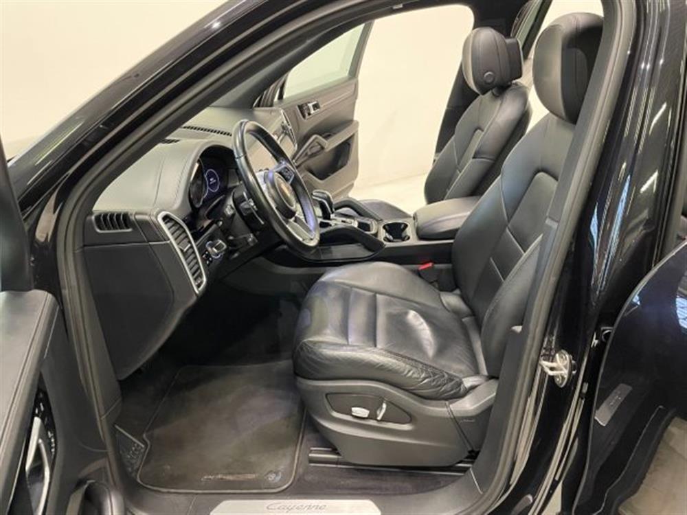 Cayenne Cayenne 3.0 V6 Aut. * PELLE