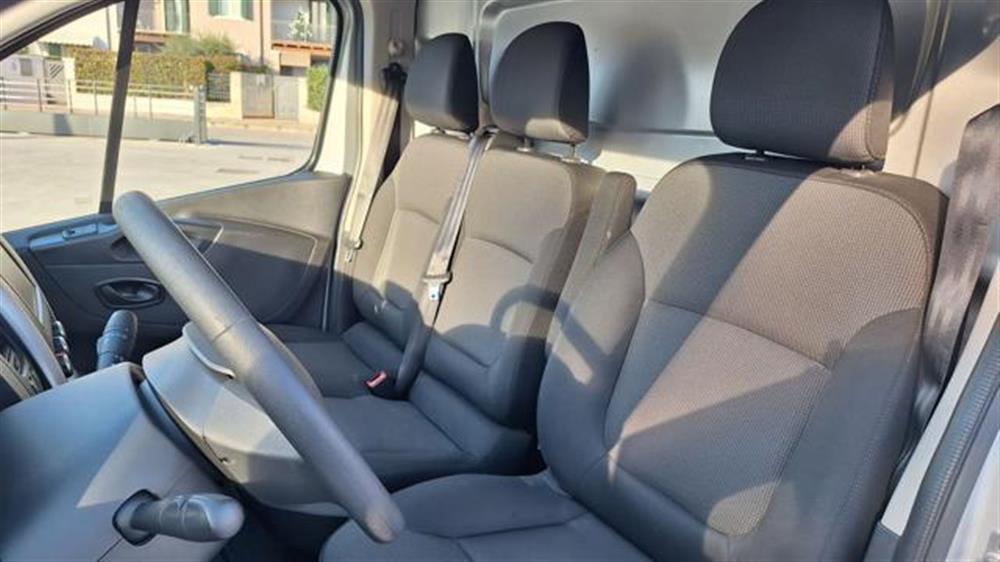 Trafic Trafic T27 2.0 dCi 120CV PC