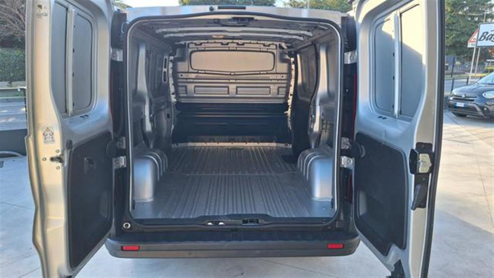 Trafic Trafic T27 2.0 dCi 120CV PC