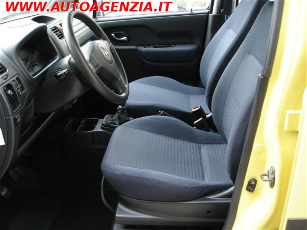 Agila Agila 1.2 16V CONFORT IMP.