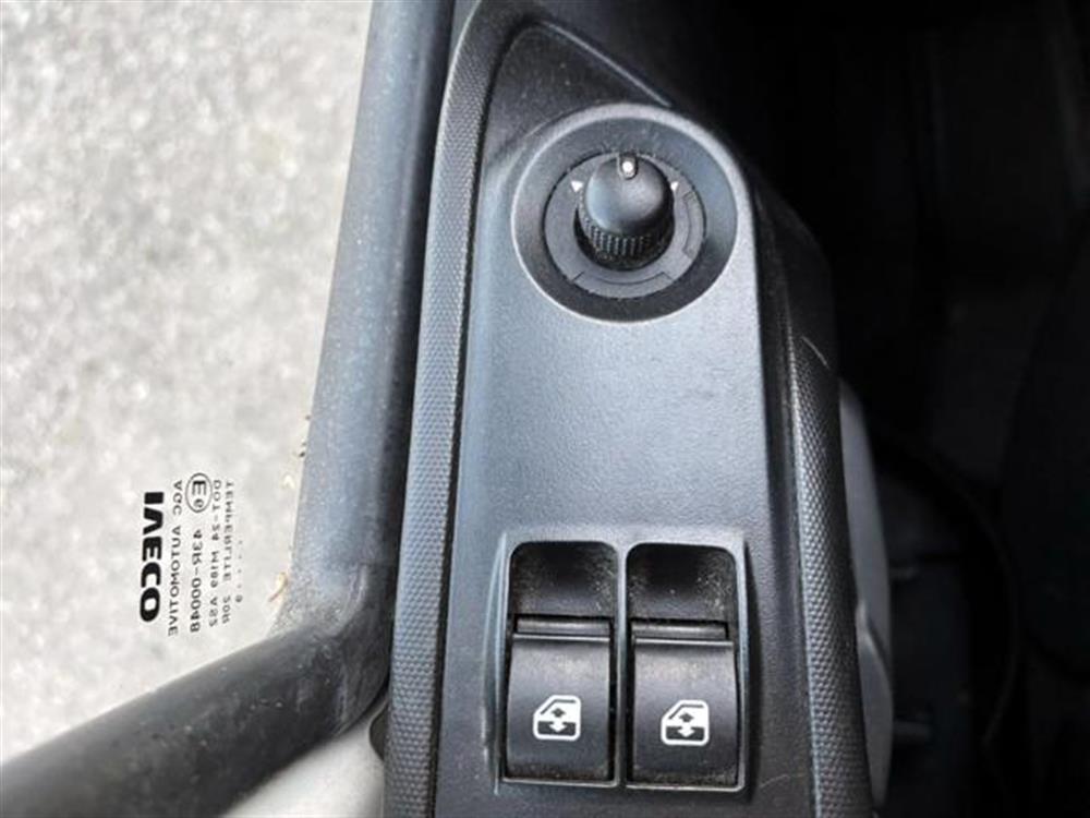 Daily Daily 35C16 2.3 BOX + SMC