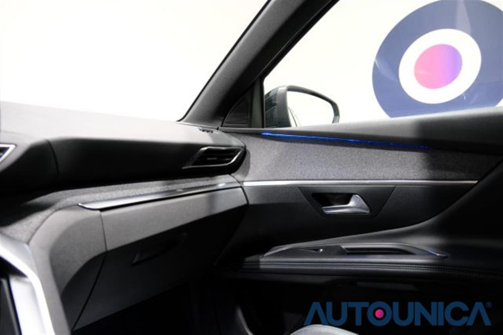 3008 3008 HYBRID4 300 E-EAT8 A