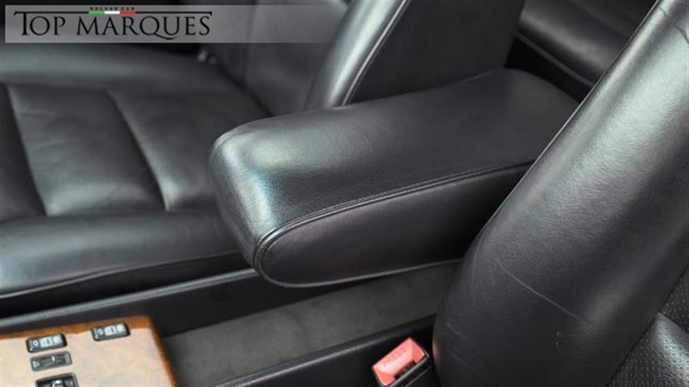 300 300 CE-24 cat Coupé