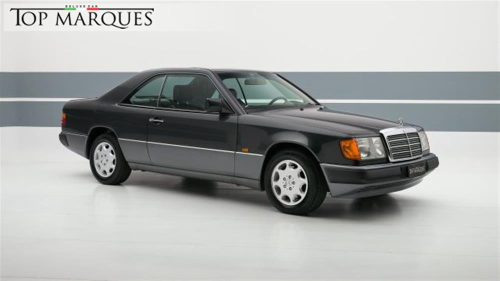 300 300 CE-24 cat Coupé