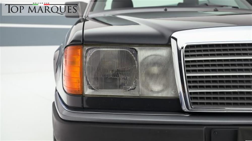 300 300 CE-24 cat Coupé