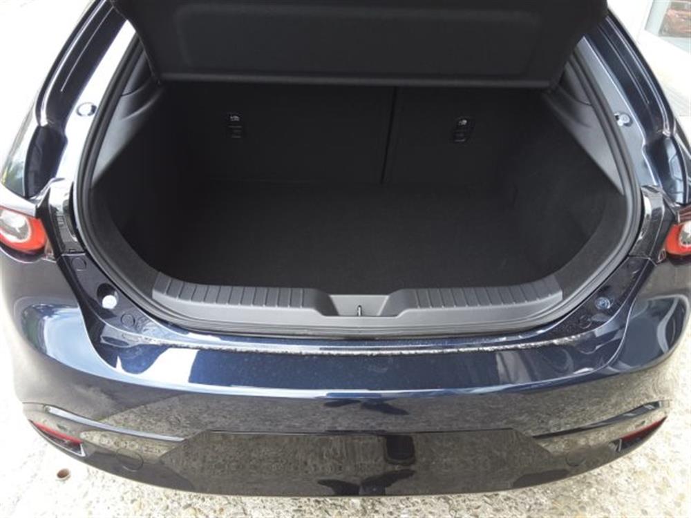 3 3 Mazda3 e-Skyactiv-G