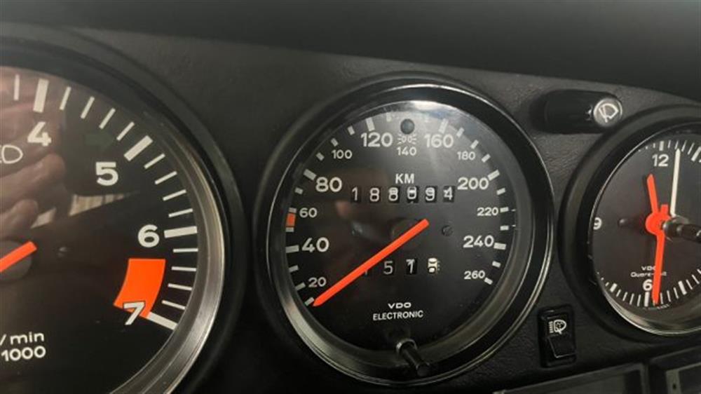 911 911 Carrera 3.2 Cabriole