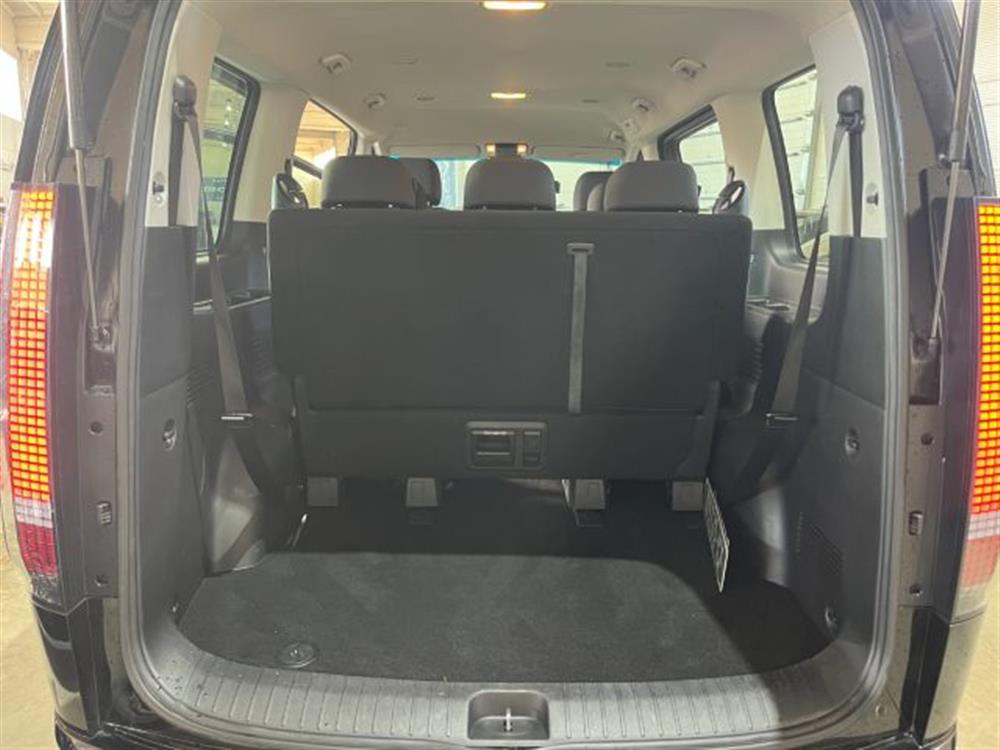 Staria Staria 2.2 AT AWD 4X4 9 pos