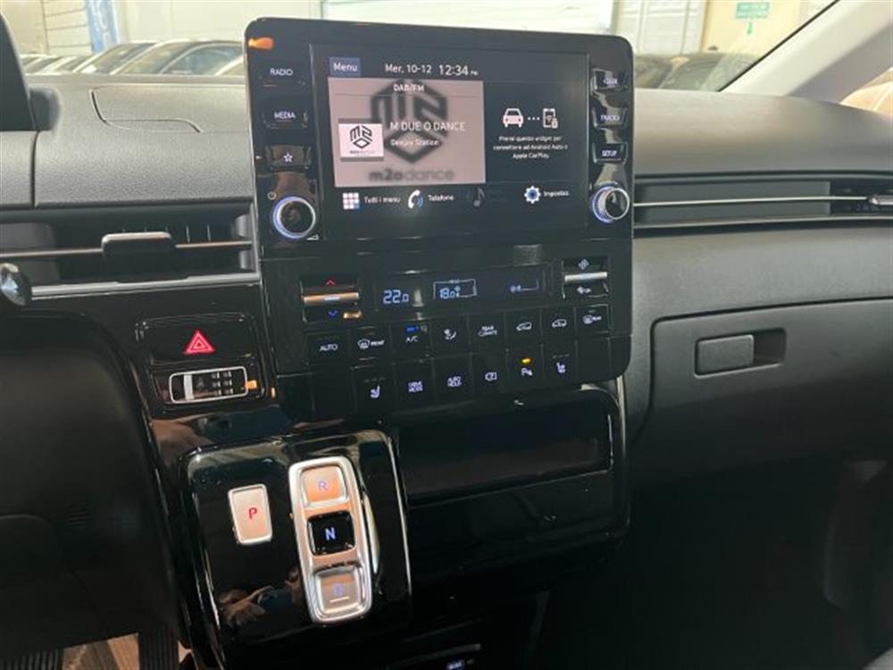 Staria Staria 2.2 AT AWD 4X4 9 pos