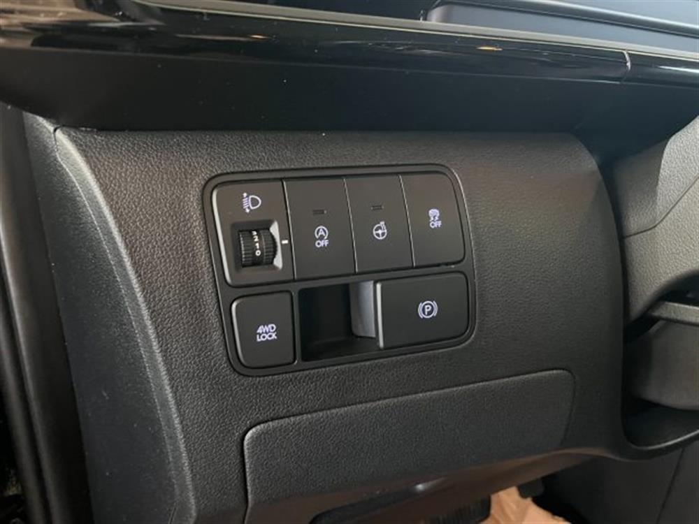 Staria Staria 2.2 AT AWD 4X4 9 pos