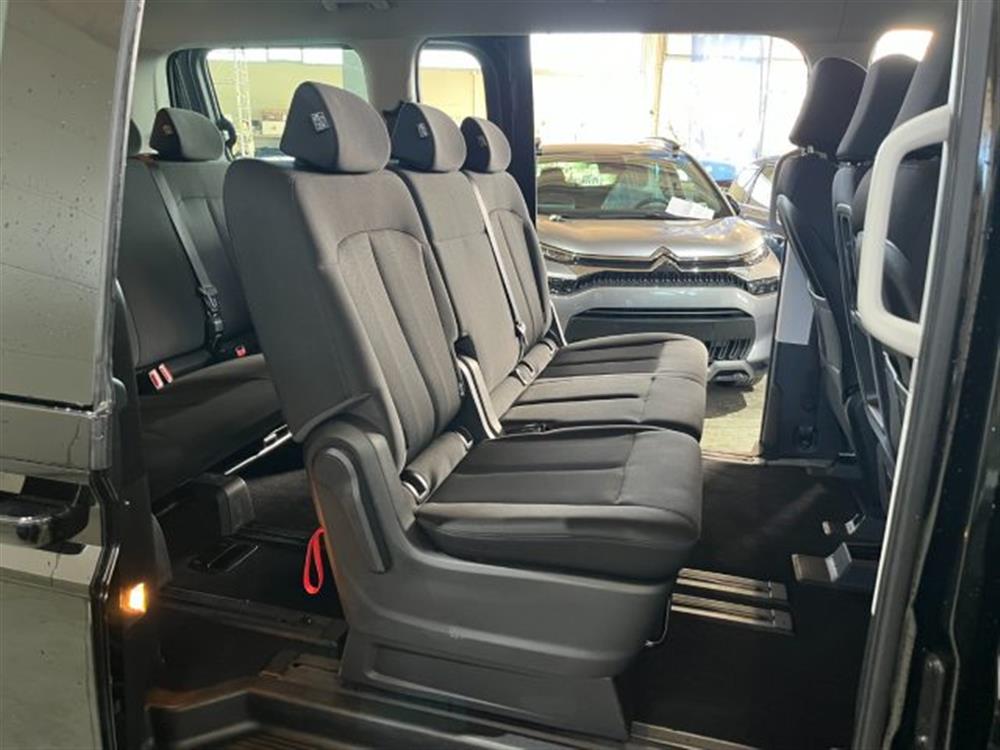 Staria Staria 2.2 AT AWD 4X4 9 pos