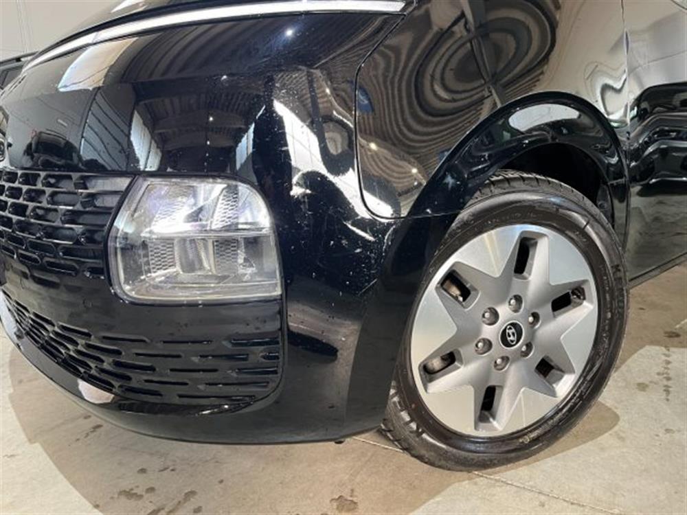 Staria Staria 2.2 AT AWD 4X4 9 pos