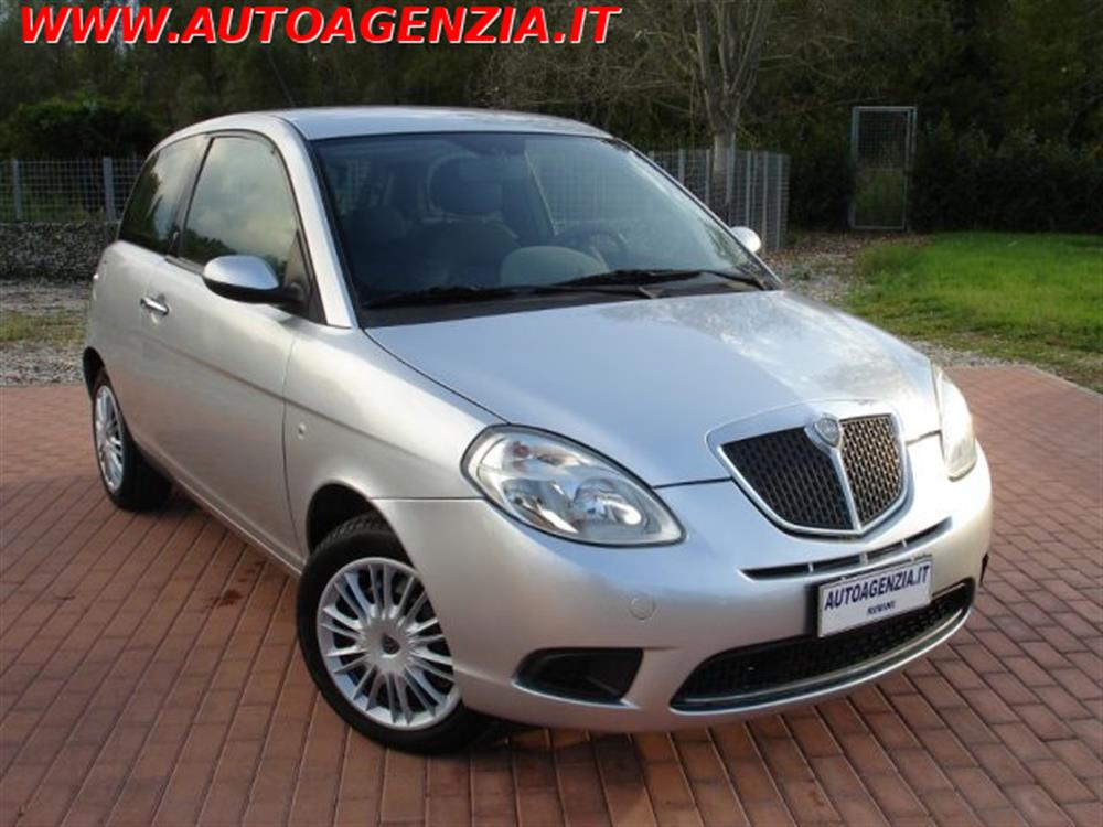 Ypsilon Ypsilon 1.3 MJT 75 CV Oro
