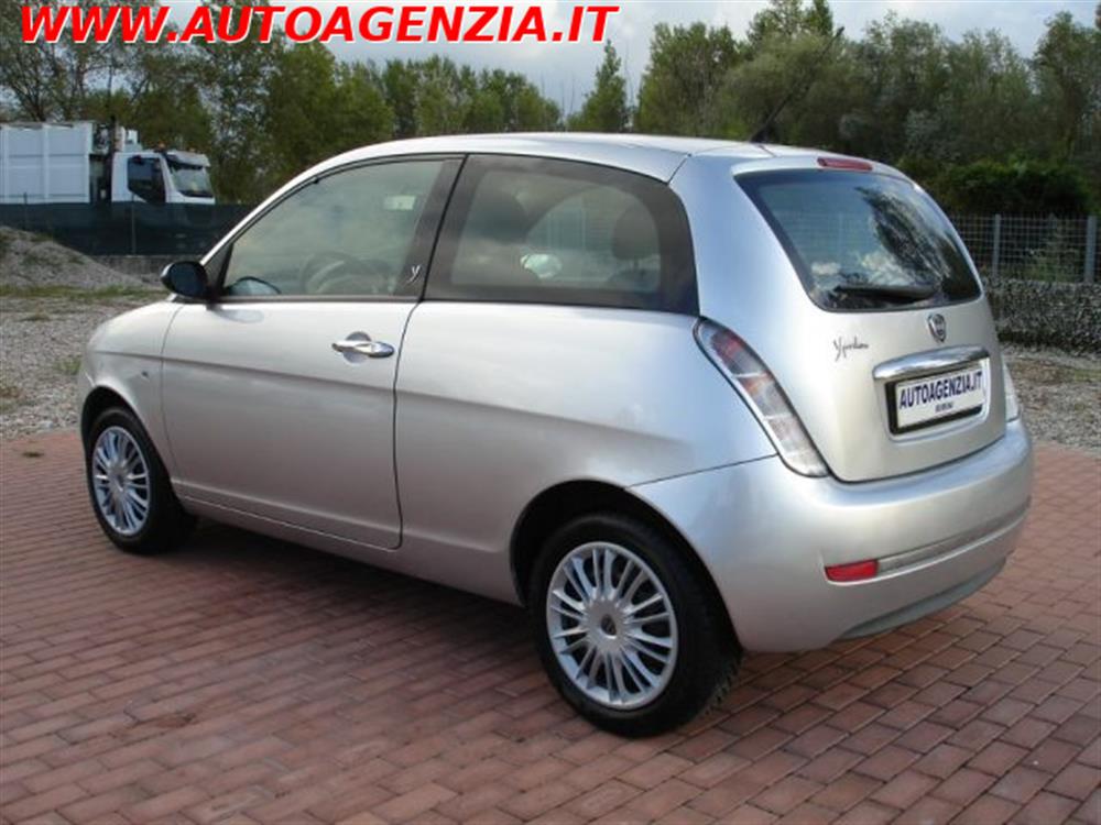 Ypsilon Ypsilon 1.3 MJT 75 CV Oro