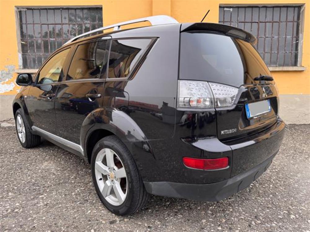 Outlander Outlander 7 posti 2.0 DI-D Int