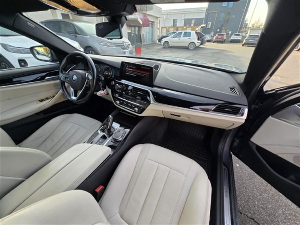 520 520 d xDrive Touring GAN