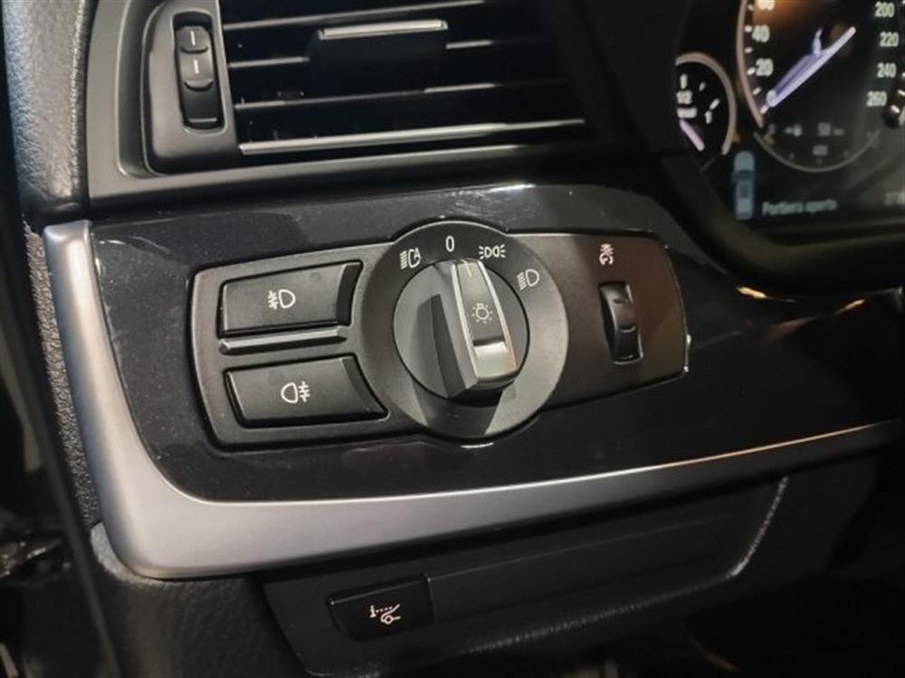 525 525 d xDrive Touring Lux