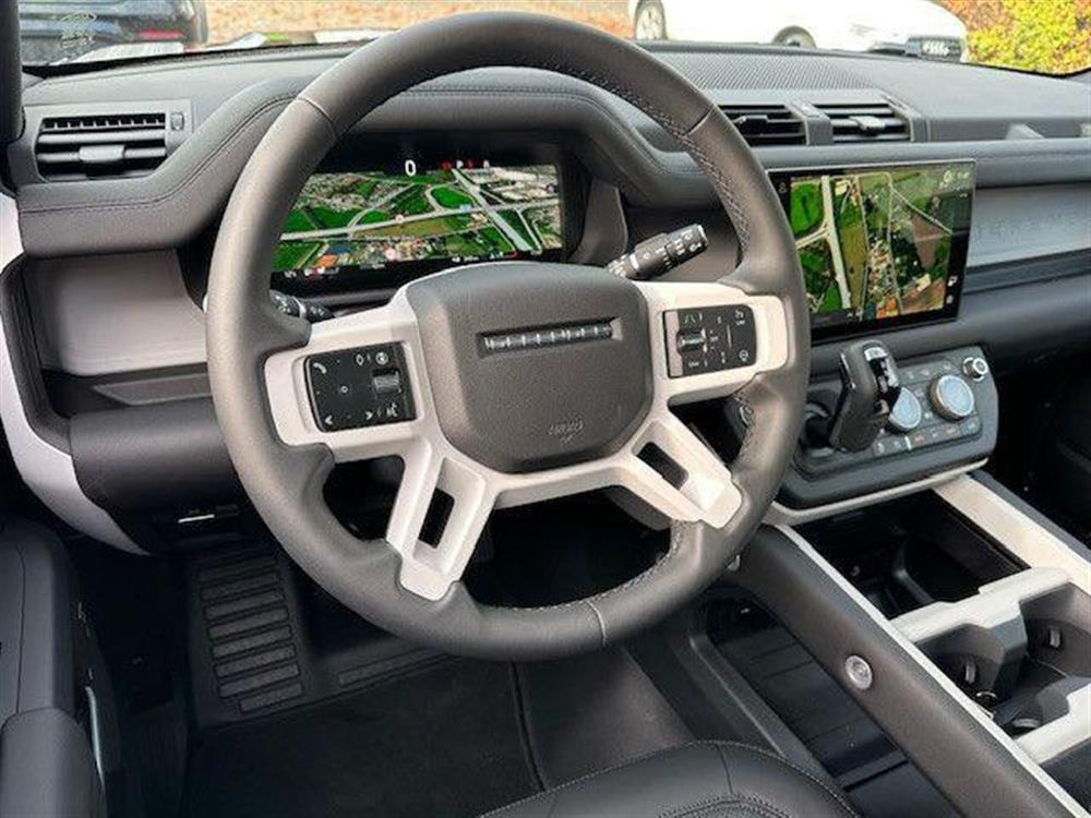 Defender Defender 110 3.0D I6 200 CV A