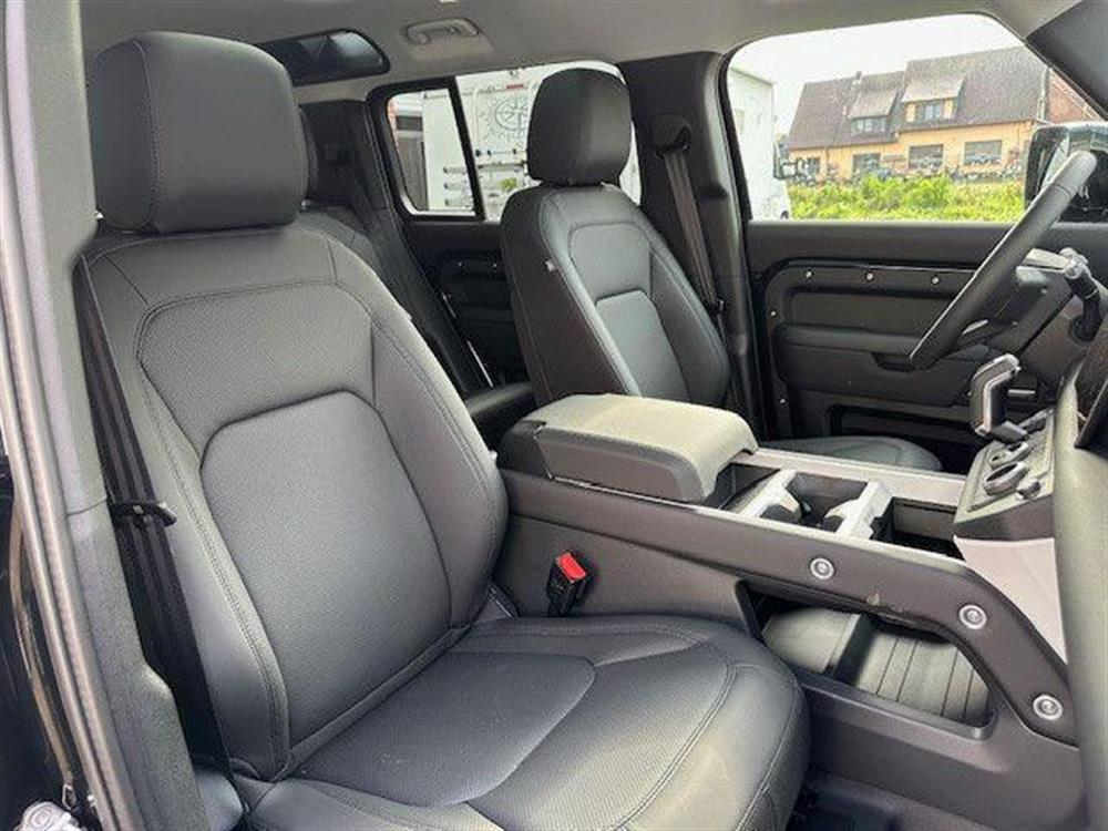 Defender Defender 110 3.0D I6 200 CV A