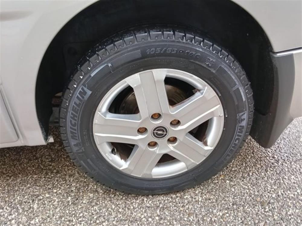 Vivaro Vivaro 27 1.9 DTI PC-TN Com