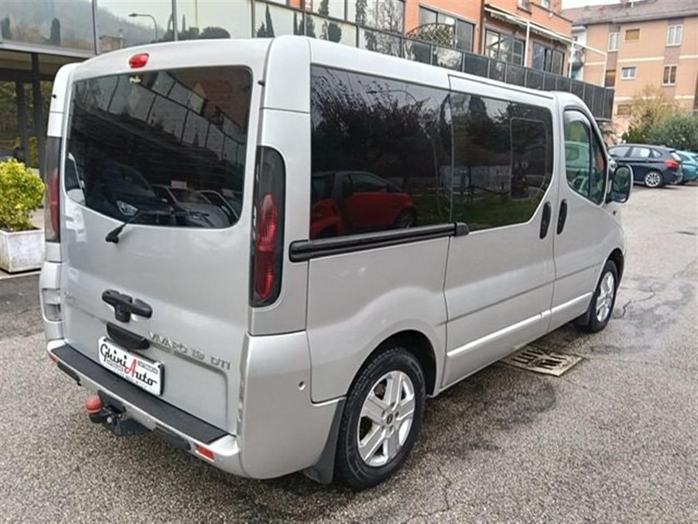 Vivaro Vivaro 27 1.9 DTI PC-TN Com