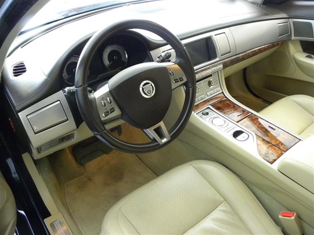 XF XF 3.0 DS V6 Premium Lu