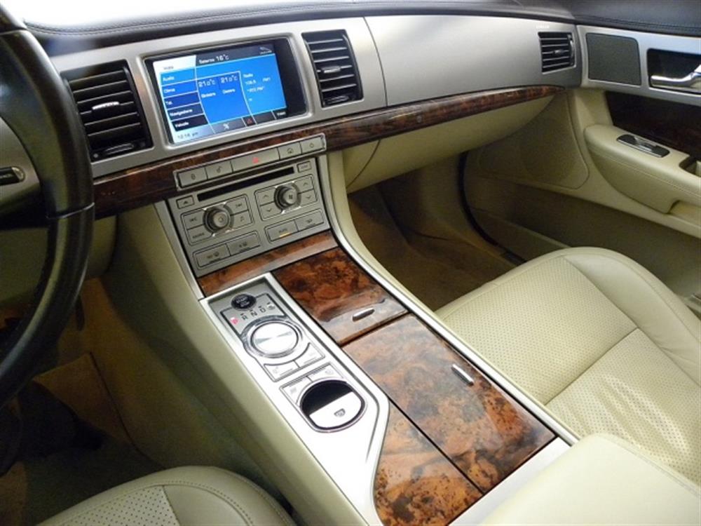 XF XF 3.0 DS V6 Premium Lu