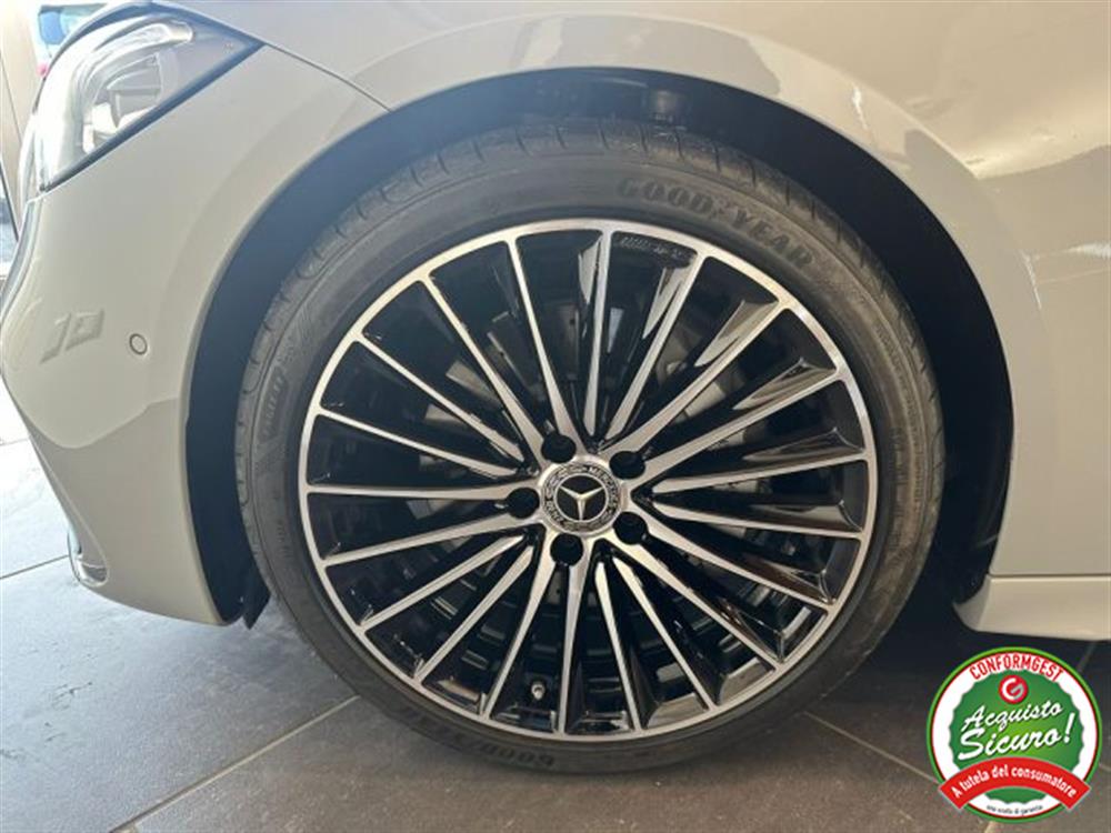 C 220 C 220 d Mild hybrid S.W. 4