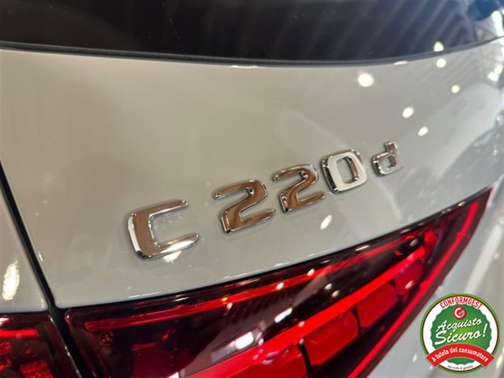 C 220 C 220 d Mild hybrid S.W. 4