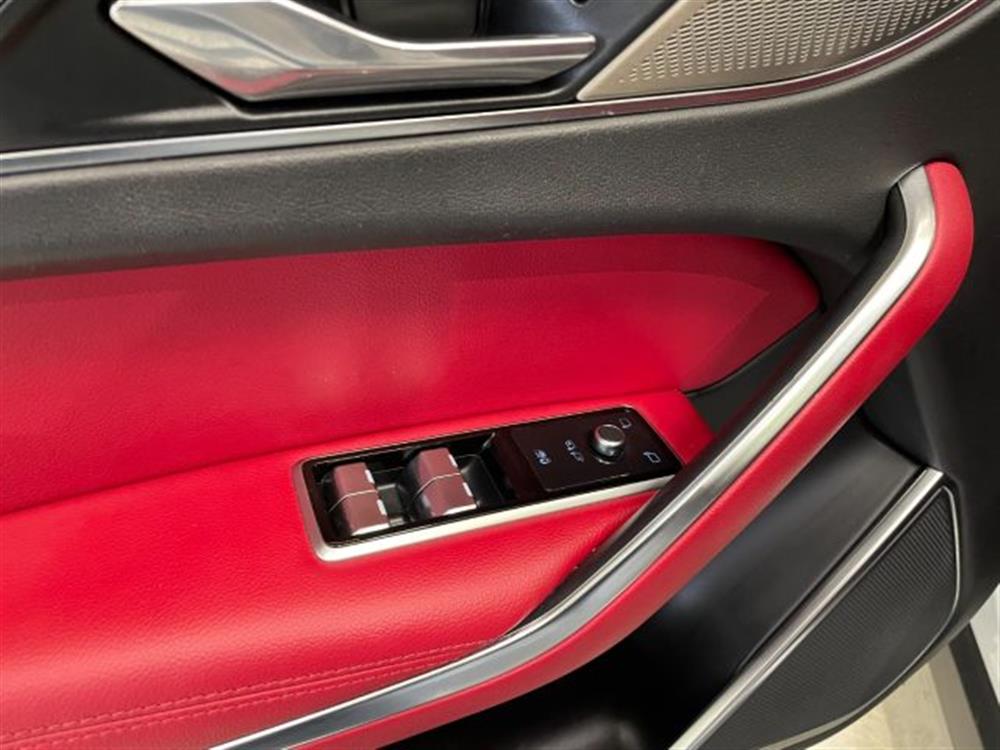 F-Pace F-Pace 2.0 D AWD aut. MHEV