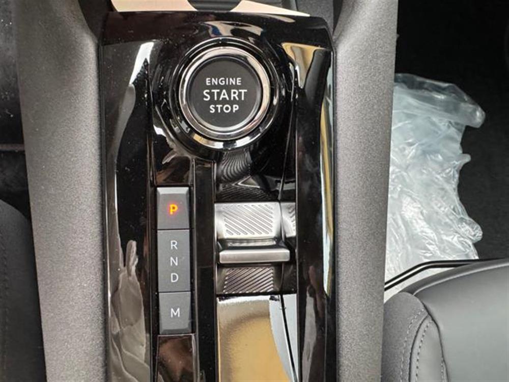 Junior Junior 1.2 145 CV Hybrid eD