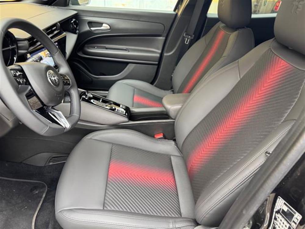 Junior Junior 1.2 145 CV Hybrid eD